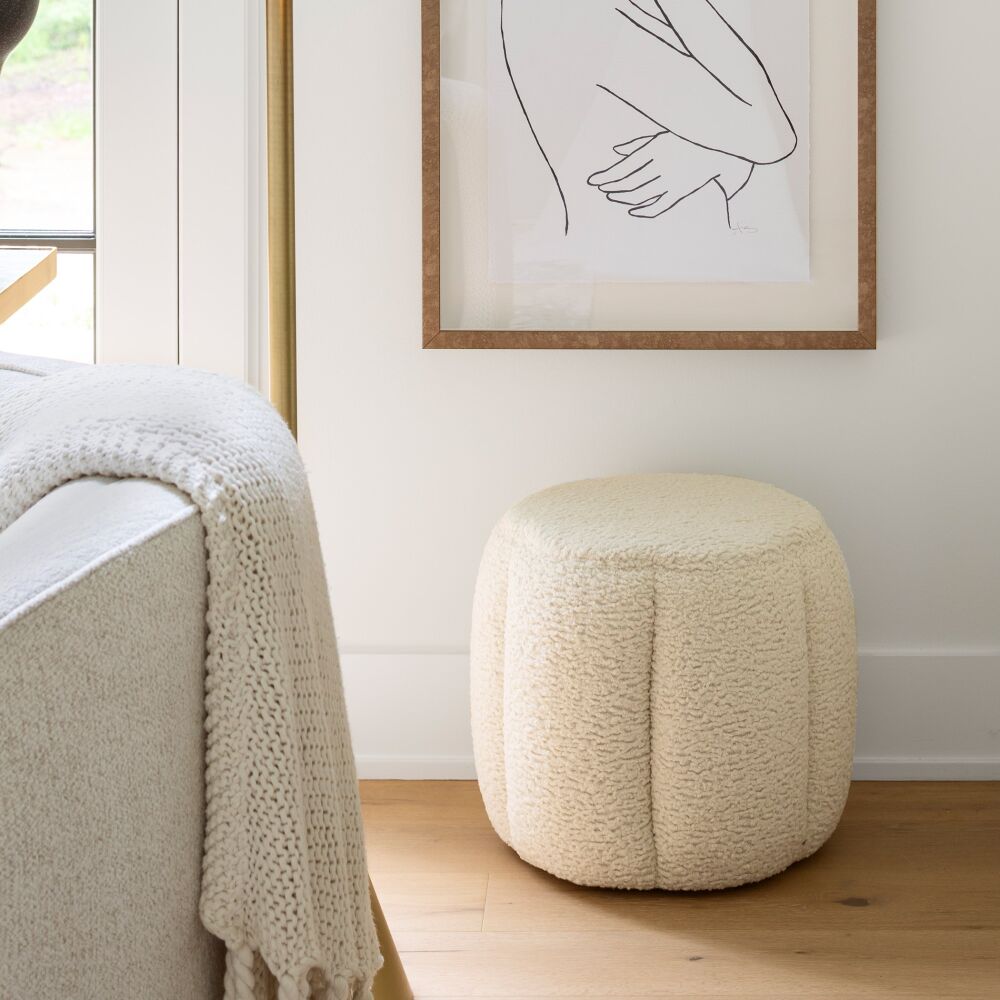 Nube Ottoman, Sheepskin
