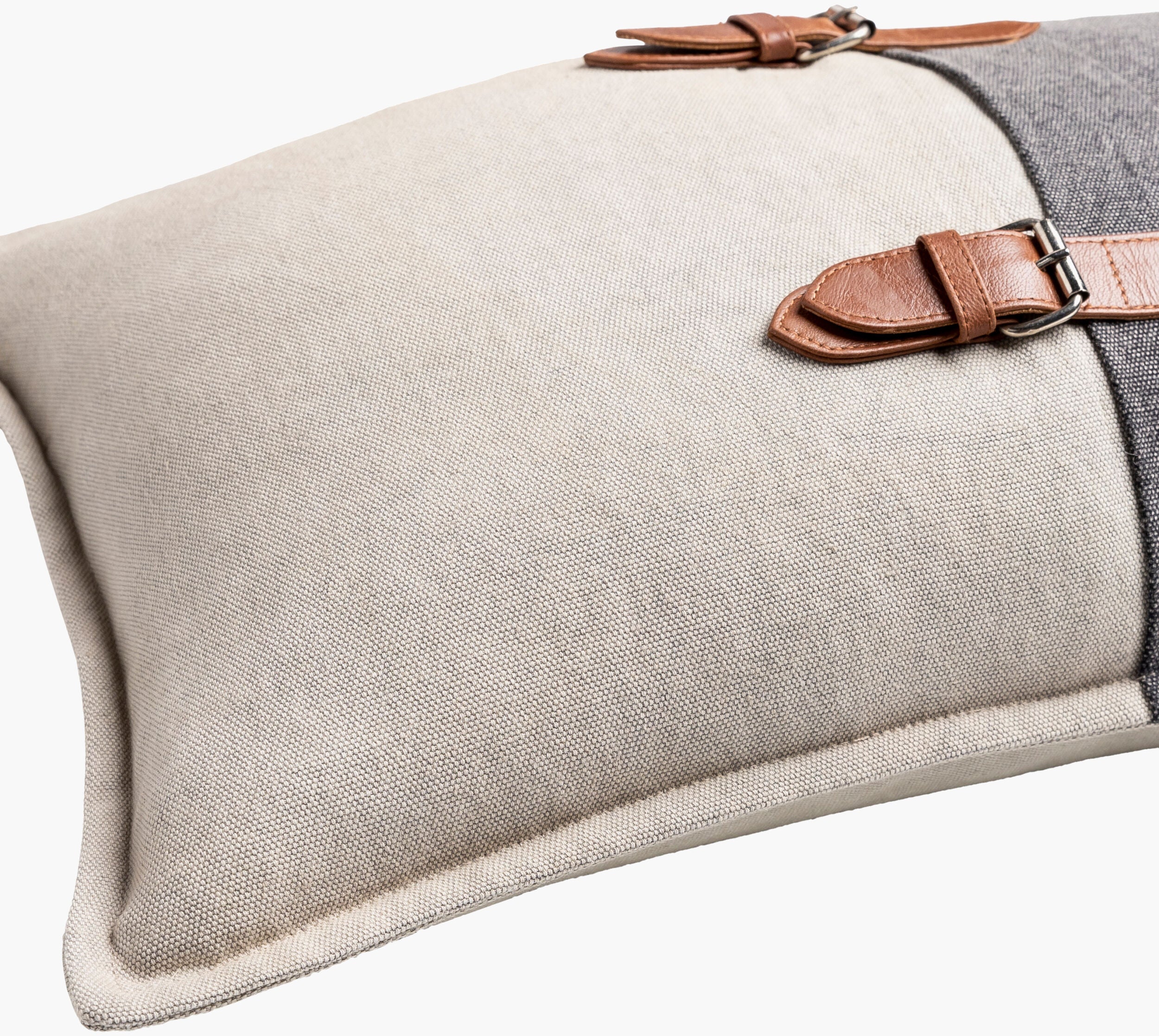 Branson pillow corner detail