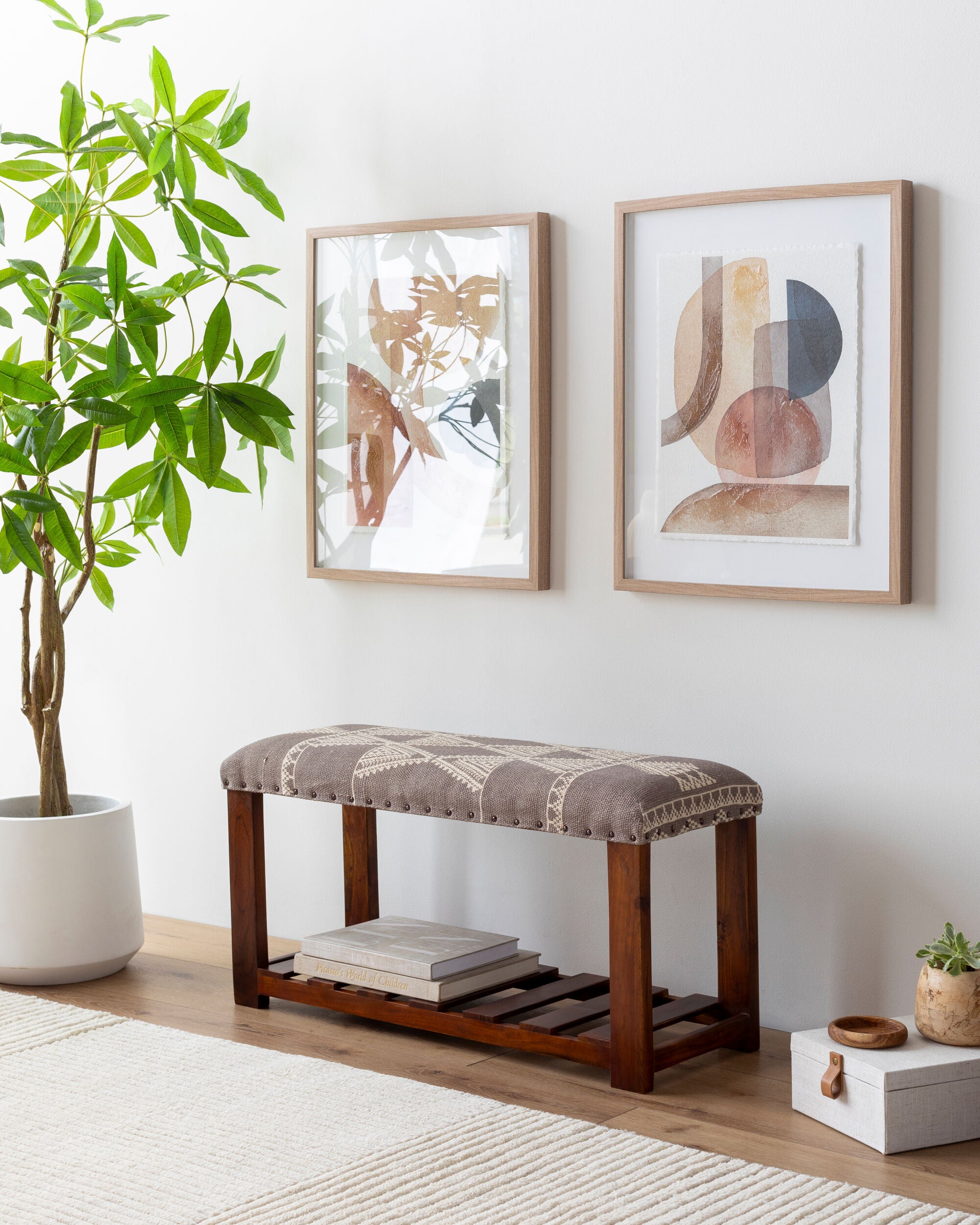 Asmara bench styled