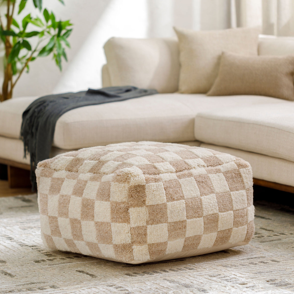 Benches & Ottomans