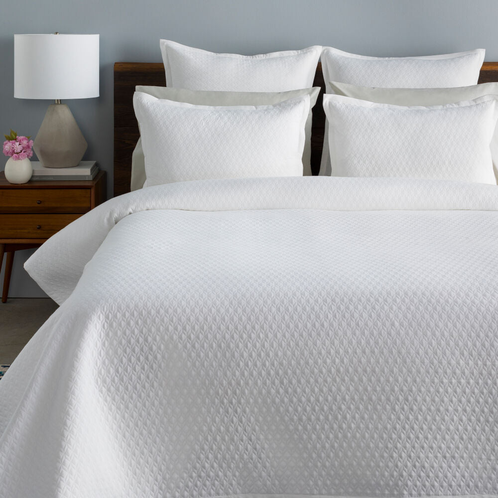 Jessamine Quilt, White