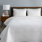 Jessamine Quilt, White